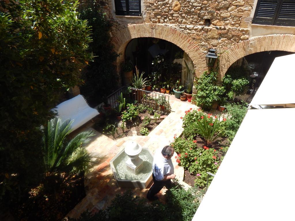 Hotel De La Font Peralada (Perelada)